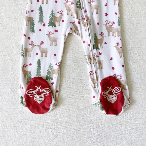 Burt’s Bee Footed Pajamas Size 6-9 Months White and Red Reindeer Christmas Theme - Picture 3 of 10